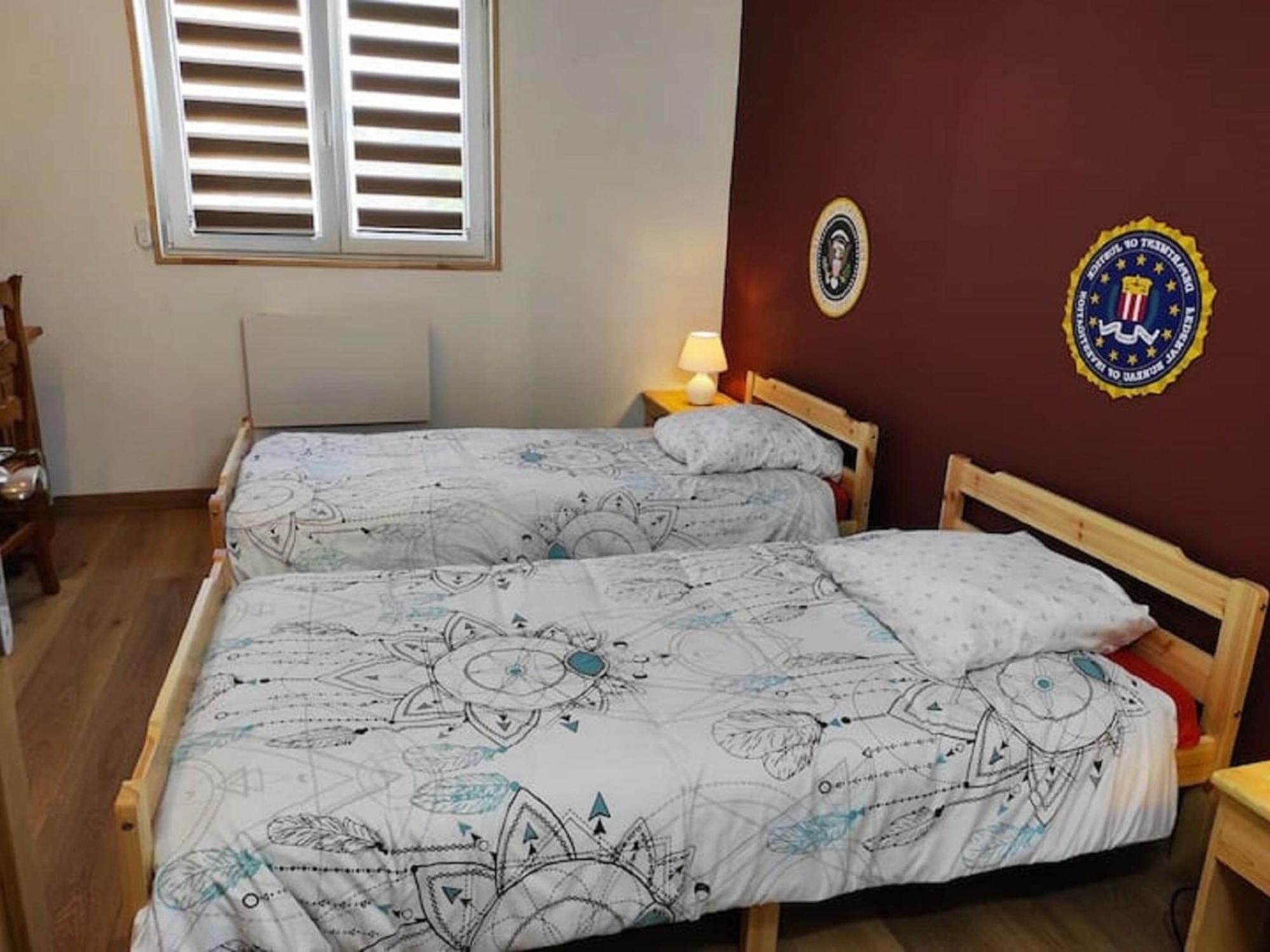 Cozy Holiday Home In Givonne Екстер'єр фото