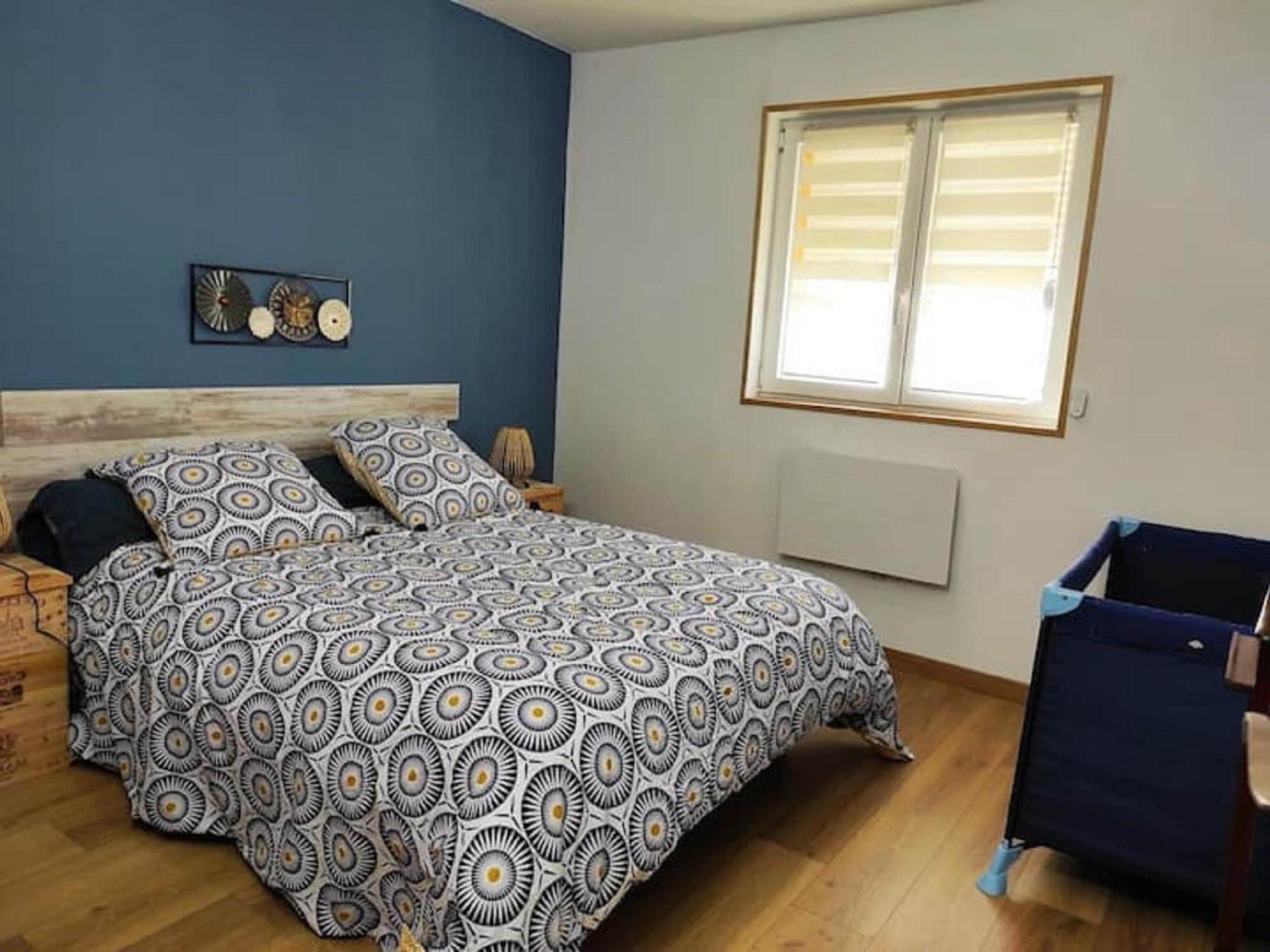 Cozy Holiday Home In Givonne Екстер'єр фото